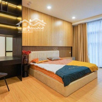 Cho Thuê Căn Vạn Đô, Quận 4. Diện Tích 70M2 2 Phòng Ngủ 1 Vệ Sinhfull Nt Giá 10 Triệu/Th Ở Liền. Liên Hệ: 0909455485