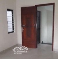 Cho Thuê Nhà Riêng 5 Tầng 35M2 Tại Phố Lệ Mật, Việt Hưng, Long Biên Giá: 7 Triệu/Th, Liên Hệ: 0946 204 597