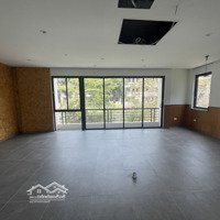 Cho Thuê Văn Phòng Triều Khúc, Diện Tích 100 M2/Tầng, Sàn Thông Đẹp