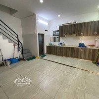 Cho Thuê Mặt Bằng Đường Lê Văn Lương, 5*10M, Có 2 Phòng Ở Lầu 1 Và 2 Máy Lạnh, Có Bếp Đẹp 20 Triệu