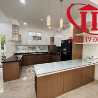 Cho Thuê Biệt Thự Villa Park 1T 2 Lầu8*17 4 Phòng Ngủ 3 Vệ Sinhnội Thất Đẹp Như Hình