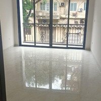 Cho Thuê Cửa Hàng Riêng Biệt 2 Tầng Mới Xây Mặt Phố Hàng Chuối,Diện Tích35M2 X 2 Tầng,Mặt Tiền4M, 25 Triệu