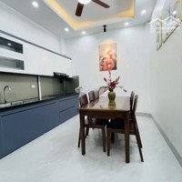 Nhỉnh 5 Tỷ Nhà Phú Xá-Tây Hồ.50M2-5T-6P Ngủ-Ở Hoặc Cho Thuê Dong Tiền