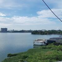 Cho thuê căn hộ dịch vụ tại Yên Hoa, Tây Hồ, 100m2, 2PN, view hồ, ban công, đầy đủ nội thất hiện đại