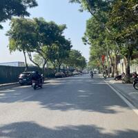 Cần tiền gia chủ bán gấp mảnh đất tặng mặt bằng kinh doanh mặt phố Việt Hưng,Long Biên