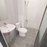 Phòng 18M² Có Wc Riêng Tại Kdc Phong Phú 4