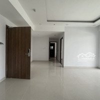 Chính Chủ Kẹt Tiền Cần Bán Căn 2 Phòng Ngủview Sông, Tầng Đẹp, 2.1 Tỷ Bao Hết