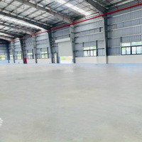 Cần Cho Thuê 4000M2 Showroom, Kho, Gara Quận Long Biên, Có Cắt Nhỏ, Liên Hệ: 0906218216