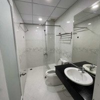 Phòng 30M2 Cho Thuê 4 Triệu Đường 79 Giao Đường 32