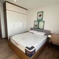 Cần Cho Thuê Căn Hộ 122M2 - 3 Phòng Ngủtầng Cao B/C Bắc View Hồ Tòa N01T5 Ngđ Gía 18 Triệu/Th. Liên Hệ: 0948589911