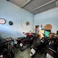 Bán căn nhà cấp 4 Ba Mặt Tiền 95m2 thổ cư tại ngã 3 Thành phường Quang Vinh.