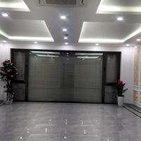 Chính chủ cần bán nhà gấp mặt phố Hoa Bằng, Cầu Giấy 76m² x 6T thang máy mới 19 tỷ Mặt tiền: 4,5m