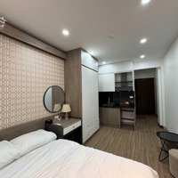 Cho Thuê Căn Hộ Studio Cao Cấp Phố Tuệ Tĩnh, Full Nội Thất Như Hình, Bếp, Wc, Thang Máy. 10 Triệu