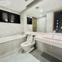 Cần Cho Thuê Căn Hộ Phân Khu Sky Oasis 3 Phòng Ngủ Full Đồ View Đảo, Ban Công Đông Nam Giá Tốt