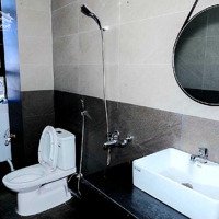 Căn Hộ Dv Nguyễn Tất Thành,Diện Tích125M2, Có Dòng Tiền Ổn Định 70 Triệu/Tháng, Giá Bán 16 Tỷ. Liên Hệ: 0984 939 383