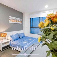 Studio Cửa Sổ Lớn Full Nội Thất Quận 5