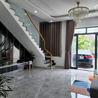 Bán nhà trệt lầu 110m2 phường Phú Mỹ , đầy đủ nội thất cách Dx06 vào 30m giá cực tốt