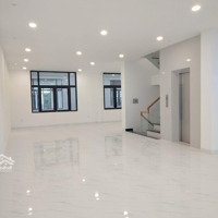 Cho Thuê Nhà Phố 5 Tầng Kinh Doanh Độc Đáo, Vị Trí Đắc Địa Đã Hoàn Thiện Chỉ 25 Triệu Vinhomes Quận 9