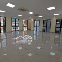 Cho Thuê Nhà Nguyên Căn Thông Sàn Có Thang Máy Hoàng Hoa Thámdiện Tích70M2 X 6T Giá 27 Triệu/Th