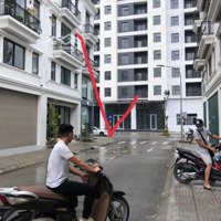 Cần Bán Gấp Căn Shophouse Sông Hồng Giá Rẻ Hơn Thị Trường Rất Nhiều. Vị Trí Đẹp Ngay Gần Chung Cư