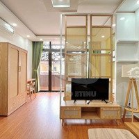 Căn Hộ Tách Bếp + Phòng Ngủ, 50M2, Ban Công, Gần Bùi Viện, Thang Máy, Giờ Giấc Tự Do