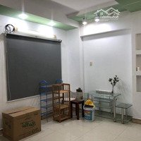 Cho Thuê Căn Hộ P5 Đường Khánh Hội Q.4,Diện Tích: 42 M2, 1 Phòng Ngủ Giá 7 Tr/Th