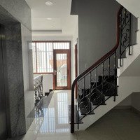 Nhàmặt Tiềnkinh Doanh Kdc Himlam Q7 Phù Hợp Làm Vpdiện Tích5X20M2 Nhà Đẹp - Có Thang Máy Liên Hệ: 0931353298