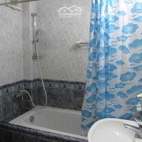 Chính Chủ Cho Thuê Nhà 12 Võng Thị Tây Hồ Diện Tích: 60M X3,5Tầng Full Nội Thất View Trực Diện Hồ Giá 13, 5 Triệu