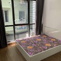 Căn Hộ 2 Ngủ 40M2. Full Đồ Cửa Sổ Thoáng Tại Quan Hoa