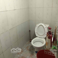 Nhà 40M2 Ngay Chợ Bình Triệu