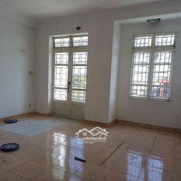 Cho Thuê Nhà Nguyên Căn 300M2 Đường Phan Văn Hớn Quận 12