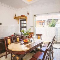 Cho Thuê Villa Sang Trọng Ấm Áp Ngay Trung Tâm Cách Hồ Xuân Hương 700M