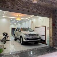Bán nhà vừa ở vừa cho thuê phố Linh Lang, Ba Đình, vị trí đẹp, ô tô tránh, giá 16.8 tỷ