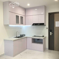 Cho Thuê Căn Hộ Studio Bếp Full + Rèm Giá Chỉ 5,5 Triệu Vinhomes Quận 9