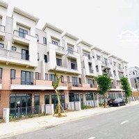 Vốn 1,8 Tỷ Nhận Ngay Căn Shophouse Chân Đế Chung Cư Tại Centa Diamond Trung Tâm Vùng Thủ Đô