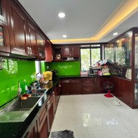 Cho Thuê Shophous Công Viên 4 Tầng 337M2 Sàn, Giá Chỉ 35 Triệu, Nhà Nội Thất Cơ Bản Liên Hệ: 0942919386