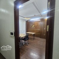 Cho Thuê Văn Phòng 20M2 Hoàng Ngân Ngồi 4-5 Người