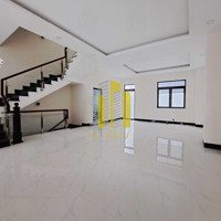 Villa Sàn Trống- Hầm 3 Lầudiện Tích500M2 Giá Bán 50 Triệu