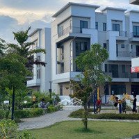 Duy Nhất 1 Căn Shophouse 4 Tầng Sung Quanh 9 Toàn Chung Cư Đô Thị Centa Thành Phố Từ Sơn Bắc Ninh