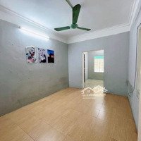 Khép Kín , 2, 5 Triệu , 120 Tan Mai , 30M2