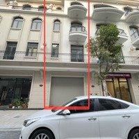 Chính Chủ Bán Shophouse Sao Biển Hoàn Thiện 5 Tầng, Giá Bán 9 Tỷ Mặt Quảng Trường Kinh Đô Ánh Sáng