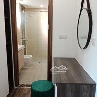 Bán Trục Căn Đẹp - Căn Góc 3 Phòng Ngủ+(138M2) Toà Iris2 - View Hồ Bơi - Ntcc Tại Hà Đô Q10.