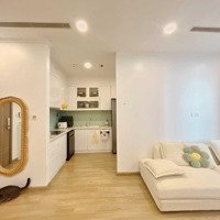 Chính Chủ Bán Căn Hộ 70M2, 2 Phòng Ngủ Full Đồ, View Nội Khu, Chung Cư Home City Trung Kính. Giá Bán 3.8 Tỷ