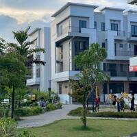 Chỉ hơn 3 tỷ nhận shophouse 4 tầng đô thị centa vsip bắc ninh sung quanh 9 tòa chung cư