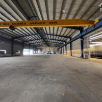 Cho thuê 2.000 m2 kho xưởng trong KCN Bến Cát , có sẵn cẩu trục