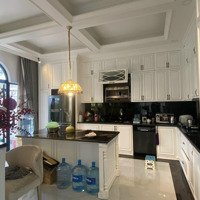 Cần Bán Biệt Thự Ven Sông Vinhomes Grand Park, Quận 9