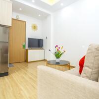 Căn hộ dịch vụ 1 phòng ngủ cho thuê phố Linh Lang, view đẹp, nội thất mới, gần Lotte
