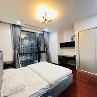 Bán Căn Hoa Hậu 2 Ngủ Sáng Toà R1 Royal City. Liên Hệ: 086.668.5679 Em Hoàng Anh