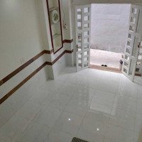 Ngộp Bán Gấp Nhà Trần Bình Trọng ,Quận 10 106M2 Giá Bán 3 Tỷ 1. Có Hđ Thuê Sẵn 1 Năm