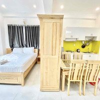 Căn Hộ Studio Tách Bếp - Full Nội Thất/Thang Máy - Gần Cv Gia Định